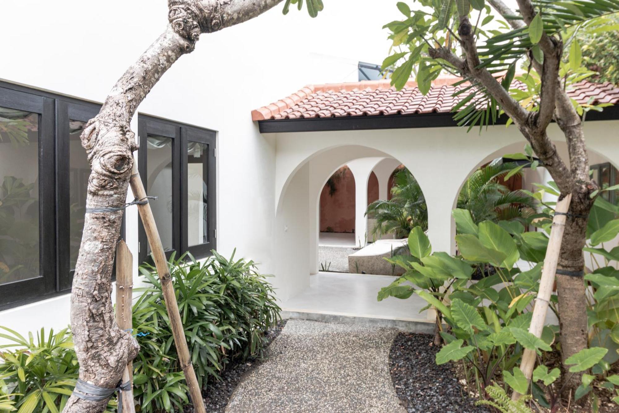 Happy Together By Kresna Hospitality Seminyak  Exterior photo