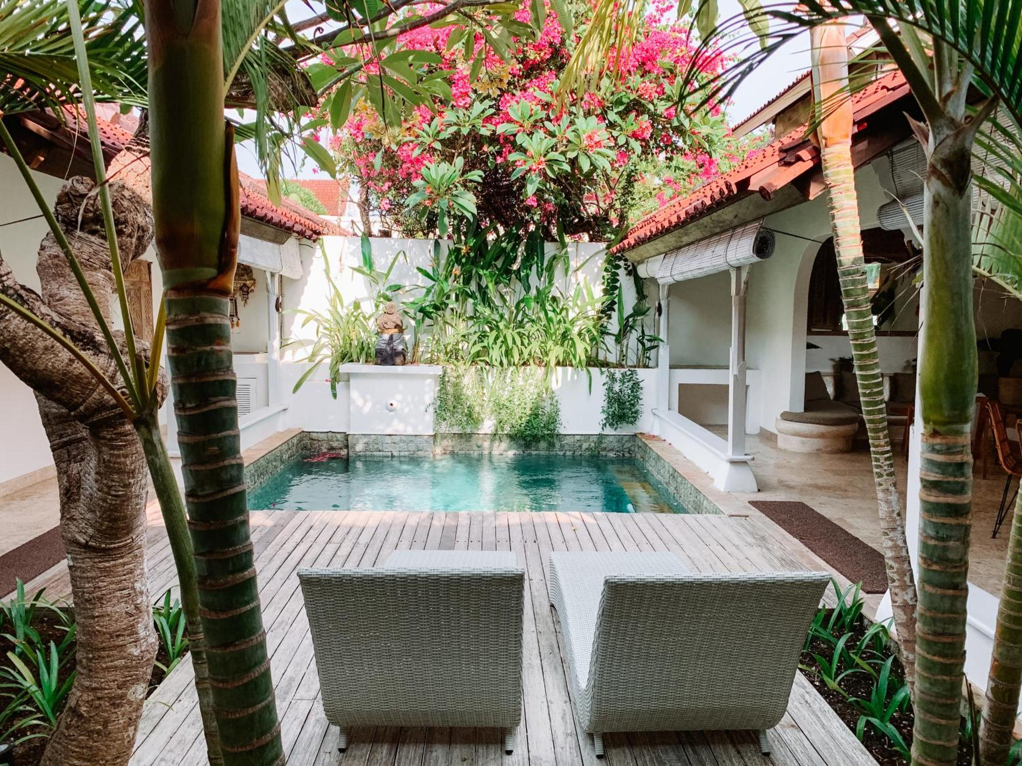 Happy Together By Kresna Hospitality Seminyak  Exterior photo