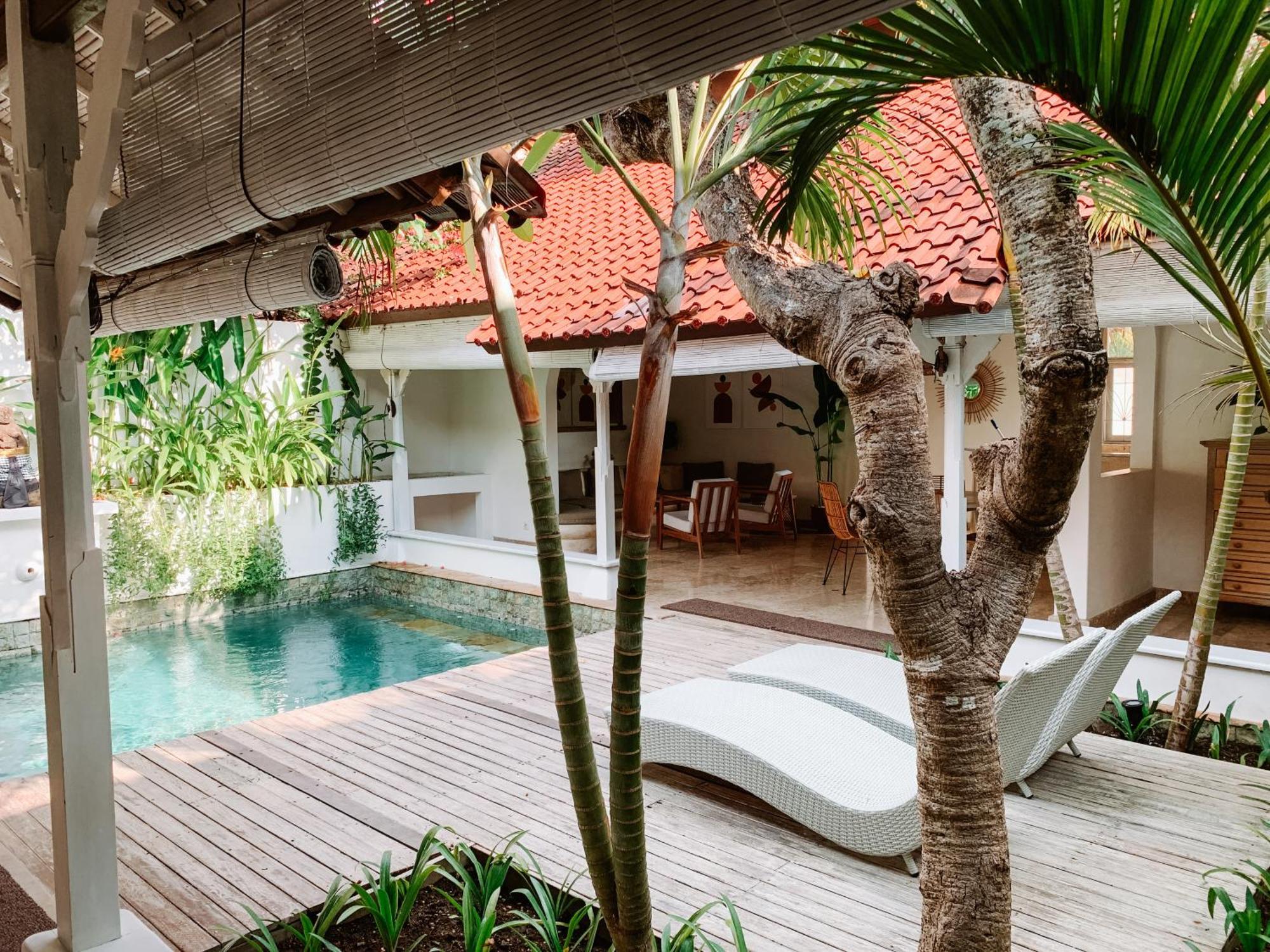 Happy Together By Kresna Hospitality Seminyak  Exterior photo